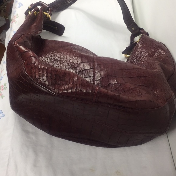 Perkins burgundy leather croc design leather bag - Picture 4 of 7